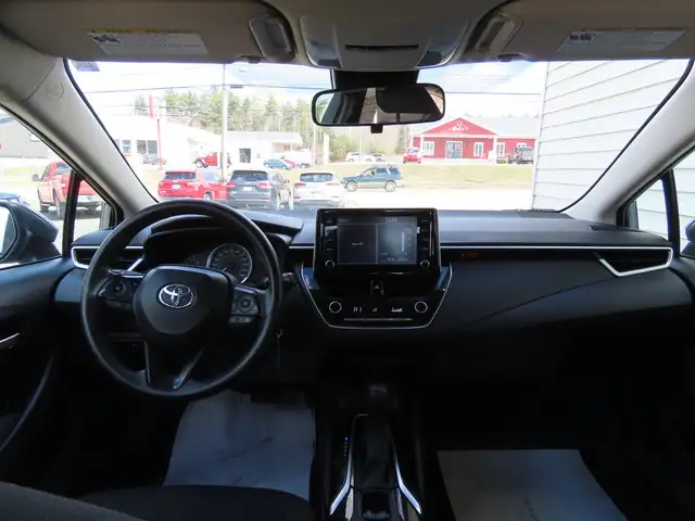 2021 Toyota Corolla LE - Photo 7