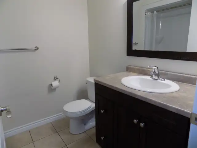 2 bedroom apartment in new sudbury - Photo 5