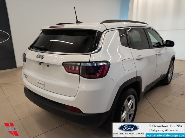 2023 Jeep Compass North HEATED CLOTH SEATS - HEATED STEERING WHE - Photo 5