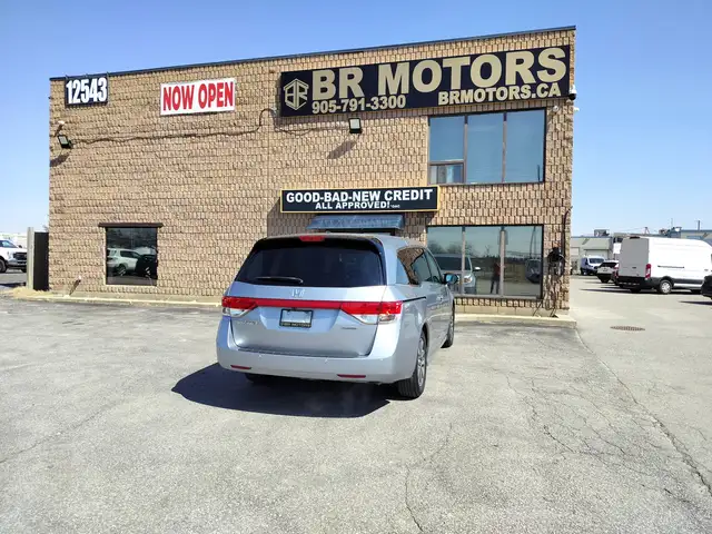 2017 Honda Odyssey No Accidents Reported | Touring | Sun Roof | - Photo 4