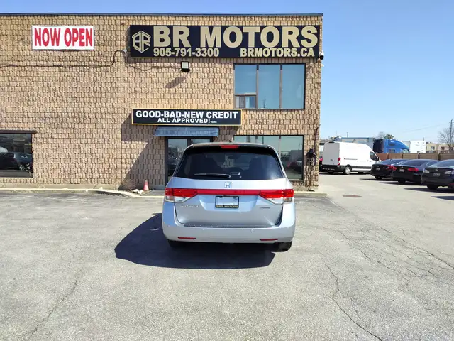 2017 Honda Odyssey No Accidents Reported | Touring | Sun Roof | - Photo 5