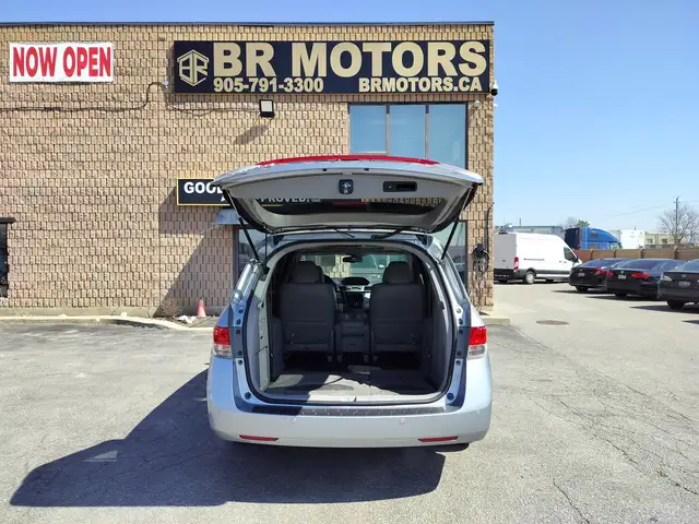 2017 Honda Odyssey No Accidents Reported | Touring | Sun Roof | - Photo 6