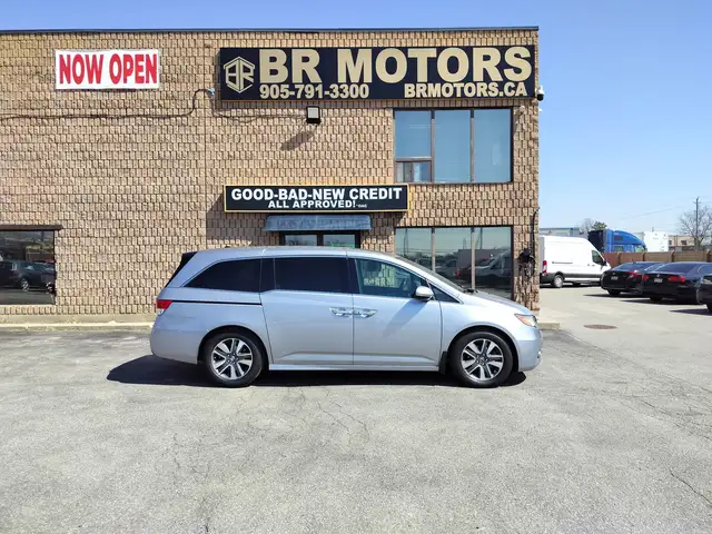 2017 Honda Odyssey No Accidents Reported | Touring | Sun Roof | - Photo 8