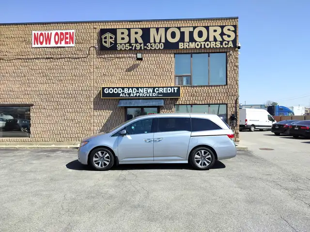 2017 Honda Odyssey No Accidents Reported | Touring | Sun Roof | - Photo 9