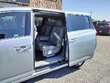 2017 Honda Odyssey No Accidents Reported | Touring | Sun Roof | - Photo 10