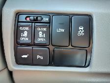 2017 Honda Odyssey No Accidents Reported | Touring | Sun Roof | - Photo 14