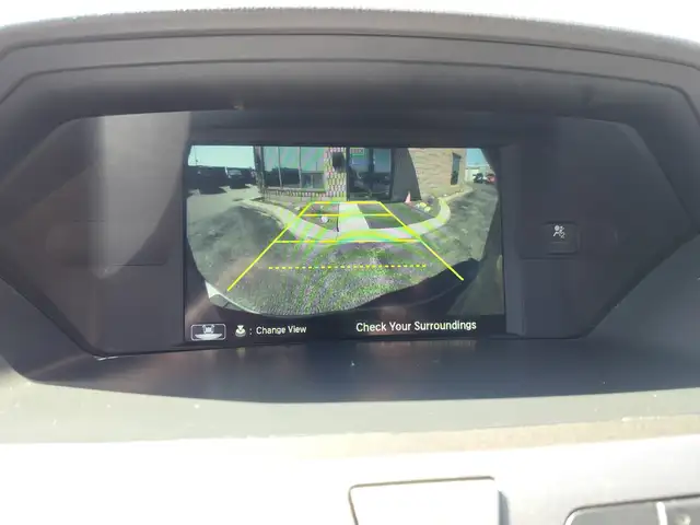 2017 Honda Odyssey No Accidents Reported | Touring | Sun Roof | - Photo 22