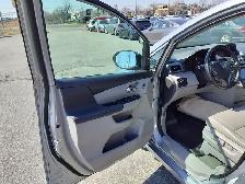 2017 Honda Odyssey No Accidents Reported | Touring | Sun Roof | - Photo 24