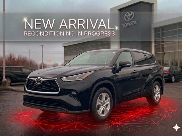 2022 Toyota Highlander LE - Heated Seats - Power Liftgate