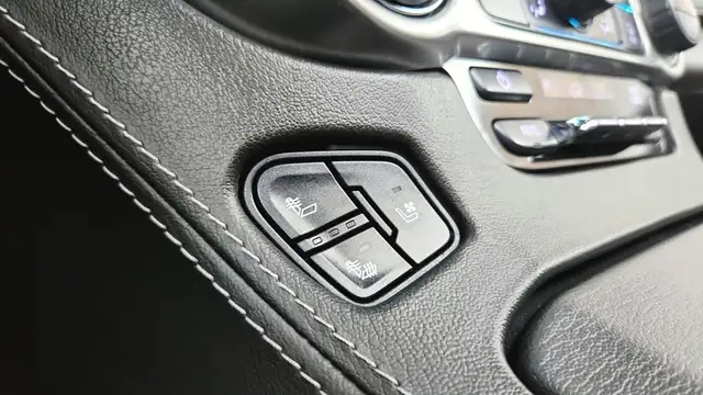 2018 Chevrolet Tahoe Premier - Photo 13