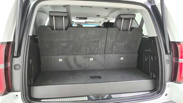 2018 Chevrolet Tahoe Premier - Photo 28