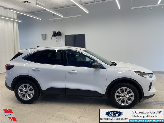 2024 Ford Escape Active HEATED CLOTH SEATS - HEATED STEERING WHE - Photo 4