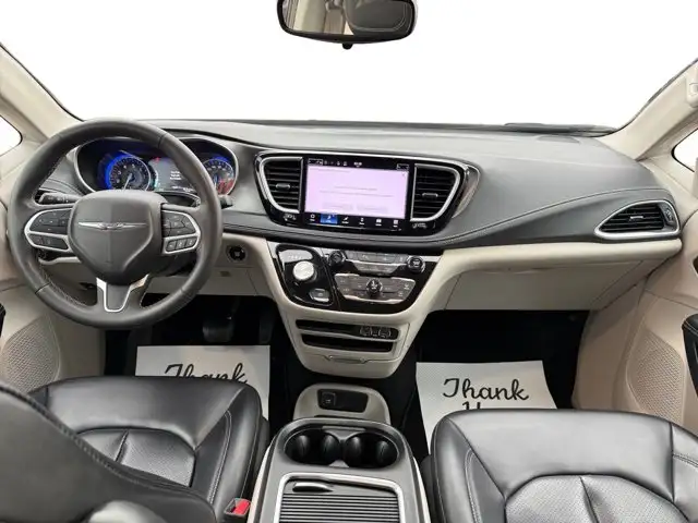 2023 Chrysler Pacifica Touring L - Photo 12