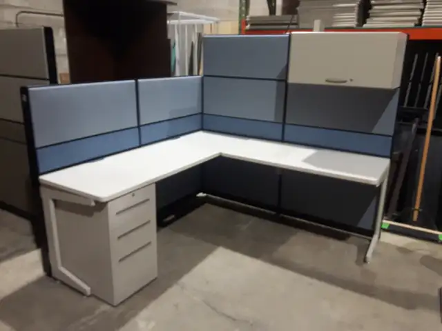 Office cubicles, workstations, desks, walls, partitions - Photo 3