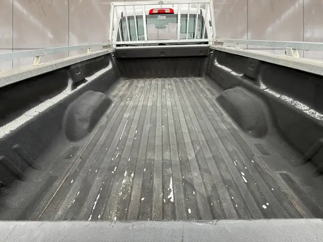 2016 GMC Sierra 2500HD 4WD Reg Cab 133.6' - Photo 5