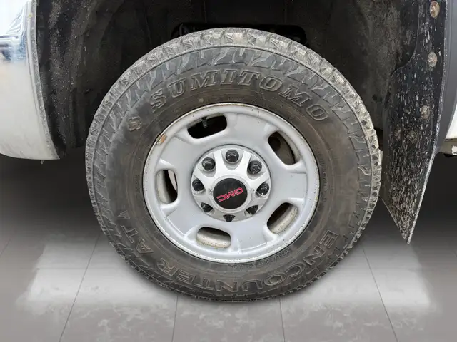 2016 GMC Sierra 2500HD 4WD Reg Cab 133.6' - Photo 6