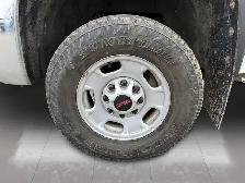 2016 GMC Sierra 2500HD 4WD Reg Cab 133.6' - Photo 6