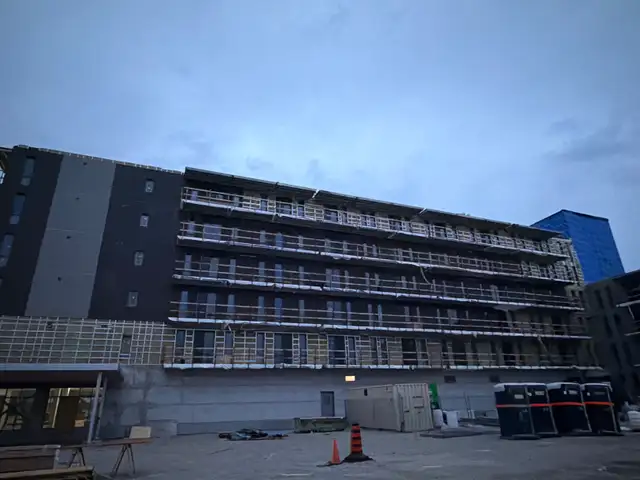 hiring siding installer - Photo 2