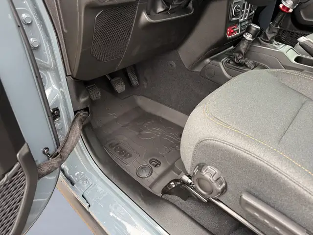 2026 Jeep Wrangler Willys - Photo 14