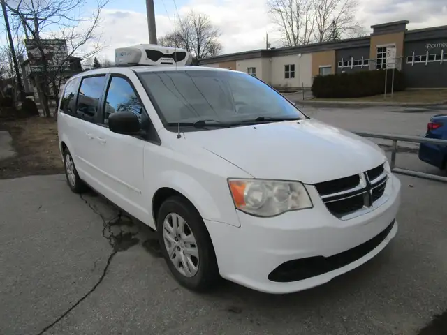 Ford Transit-250 T-250 148' Hi Rf 9000 GVWR Sliding RH Dr financ - Photo 13