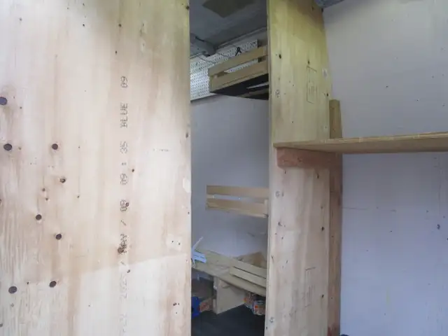 Ford Transit-250 T-250 148' Hi Rf 9000 GVWR Sliding RH Dr financ - Photo 17