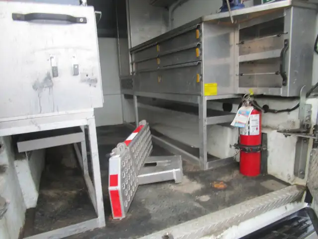 Chevrolet Silverado 3500HD 2WD Ext Cab 158.2' Work Truckboite de - Photo 17