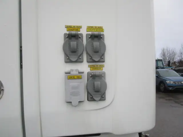 Chevrolet Silverado 3500HD 2WD Ext Cab 158.2' Work Truckboite de - Photo 20