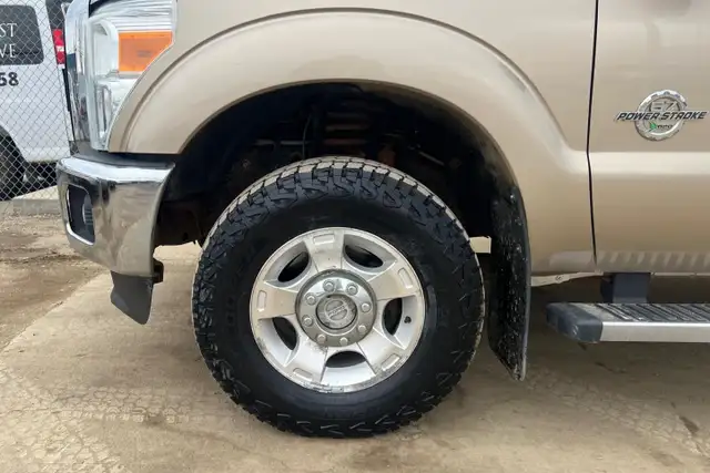 2011 Ford Super Duty F-350 SRW XLT Crew Cab 6.7L V8 - No Reporte - Photo 10