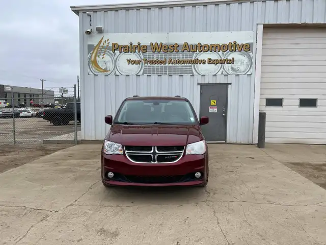 2019 Dodge Grand Caravan Crew - 7 Passenger - Photo 2