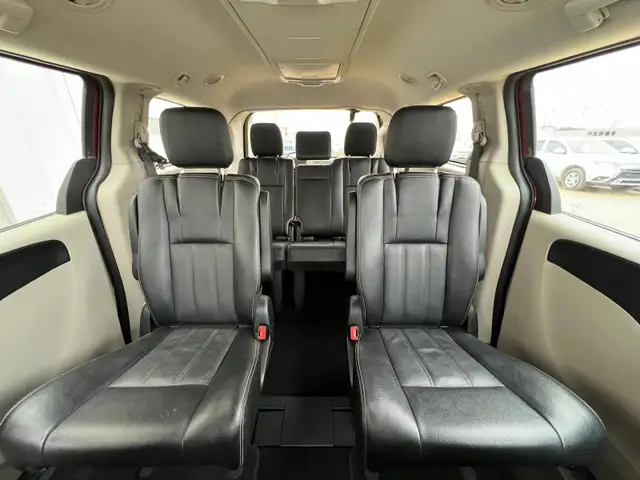 2019 Dodge Grand Caravan Crew - 7 Passenger - Photo 16