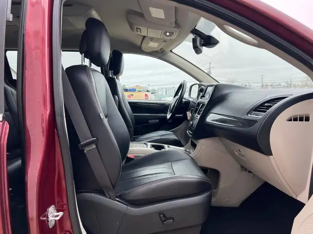 2019 Dodge Grand Caravan Crew - 7 Passenger - Photo 17