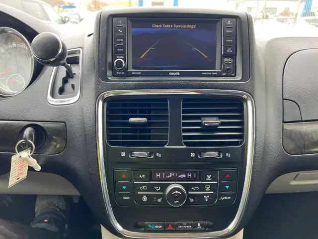 2019 Dodge Grand Caravan Crew - 7 Passenger - Photo 21