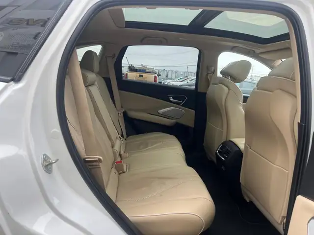 2021 Acura RDX Platinum Elite AWD - No Reported Accidents - Photo 19