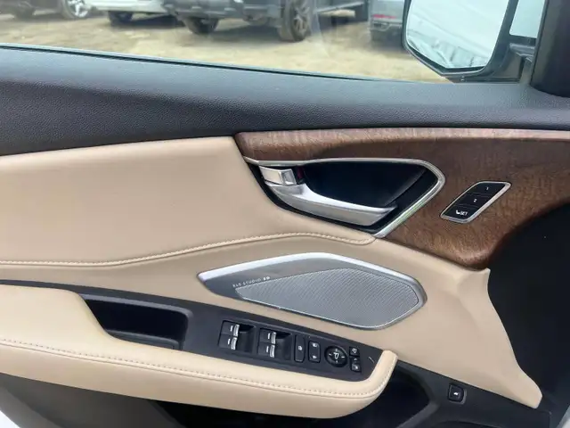 2021 Acura RDX Platinum Elite AWD - No Reported Accidents - Photo 25