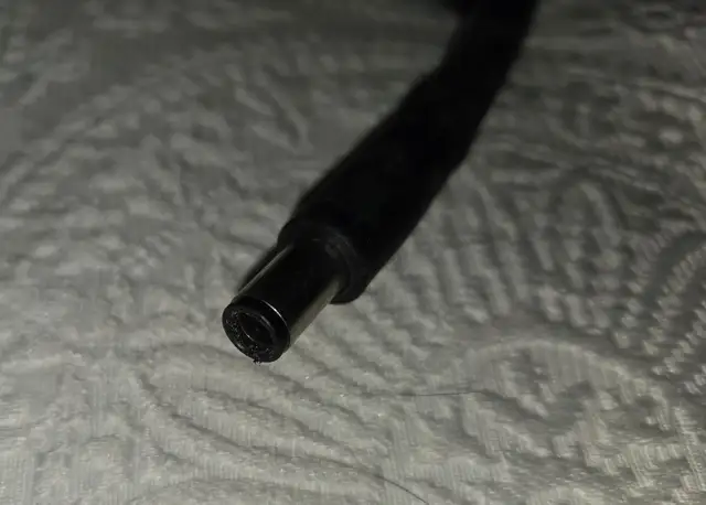 HP Laptop Power Supply, PN 519329-003 - Photo 4