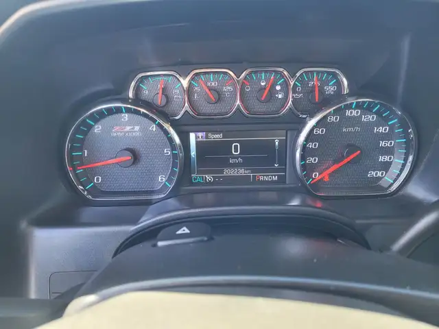 2016 Chevrolet Silverado 1500 Crew Cab Short Box 4-Wheel Drive L - Photo 12