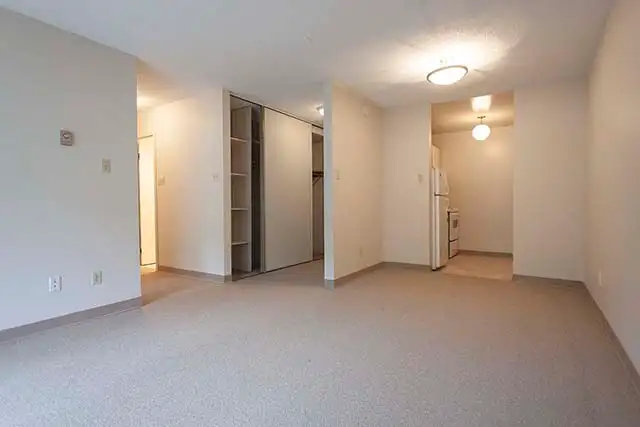 Cypress Gardens Apartments - 1 Bedroom available at 1114 & 1132 - Photo 4