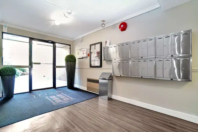 Cypress Gardens Apartments - 1 Bedroom available at 1114 & 1132 - Photo 5