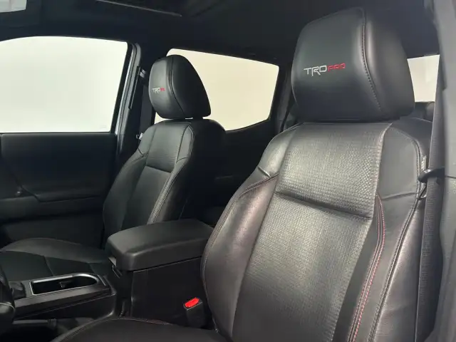 2023 Toyota Tacoma - Photo 16