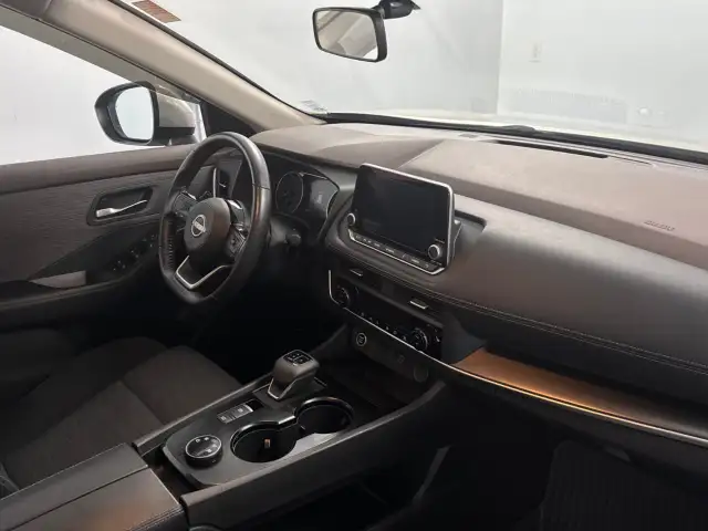 2023 Nissan Rogue - Photo 14