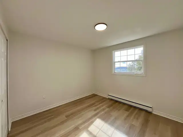 2 BR - 1 BA - Saint John - $1,447 /mo - Photo 3