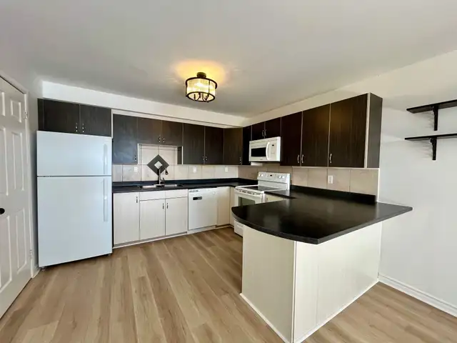 2 BR - 1 BA - Saint John - $1,447 /mo - Photo 4
