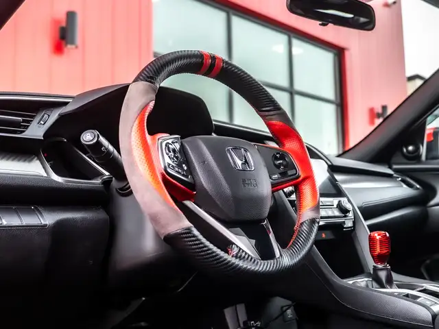 2019 Honda Civic Si Sedan - Sunroof | Lowered | 6 Speed Manual - Photo 9