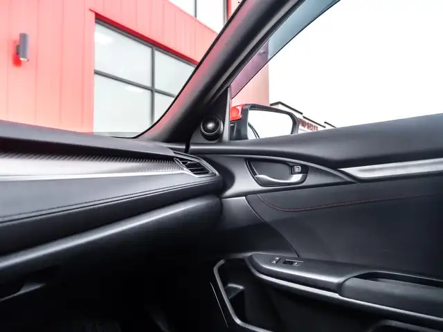 2019 Honda Civic Si Sedan - Sunroof | Lowered | 6 Speed Manual - Photo 23