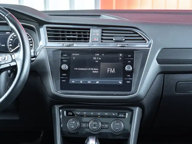 2018 Volkswagen Tiguan Highline - AWD I Sunroof I Heated Steerin - Photo 17