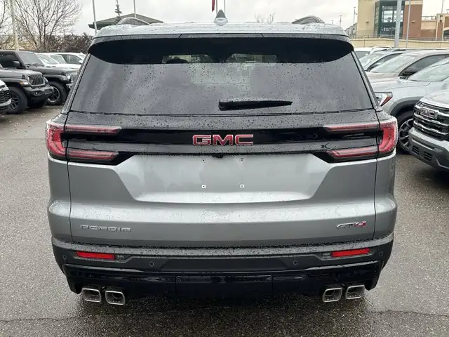 2026 GMC Acadia AT4 AWD - Photo 6
