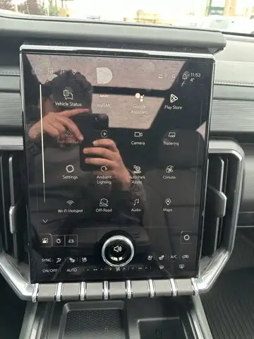 2026 GMC Acadia AT4 AWD - Photo 17