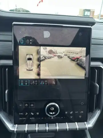 2026 GMC Acadia AT4 AWD - Photo 18