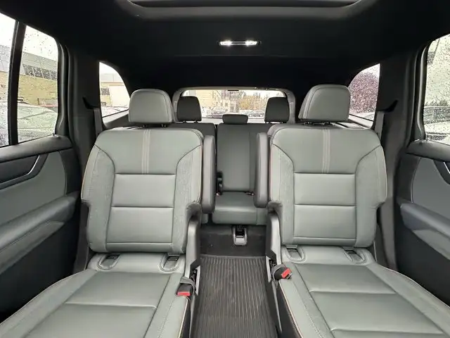 2026 GMC Acadia AT4 AWD - Photo 26