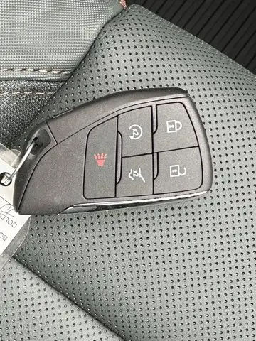 2026 GMC Acadia AT4 AWD - Photo 27